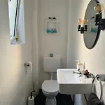Cozy Oldhouse Varenseller