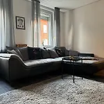 Cozy Oldhouse Varenseller