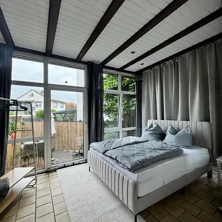 Cozy Oldhouse Varenseller Lejlighed