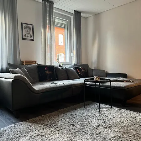 Cozy Oldhouse Varenseller