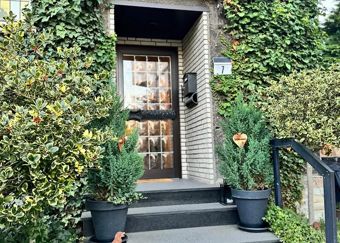 Cozy Oldhouse Varenseller *